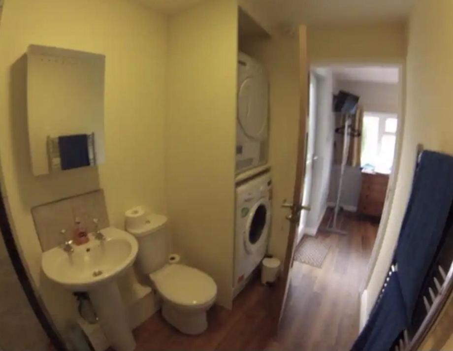 Cheltenham Studio Apartment Extérieur photo